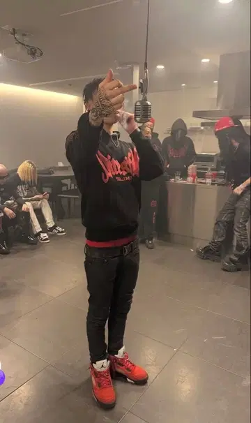 ksubi denim jeans jahxncho 착용 유사