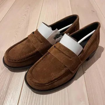 ZARA 브라운 스웨이드 로퍼 35