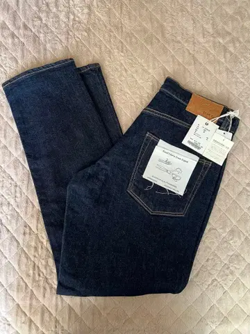 [ D. M.G ] 스트레이트 데님 새상품, 미사용