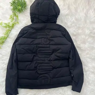 1piu1uguale3 우노피우노우과레토레 다운 자켓 로고