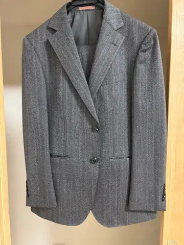 미사용급 YUKI TORII HOMME 비즈니스 정장 A5