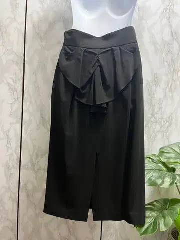 EPOCA 타이트 스커트 무릎 기장 블랙