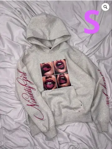 9090 girl Rip Print Hoodie