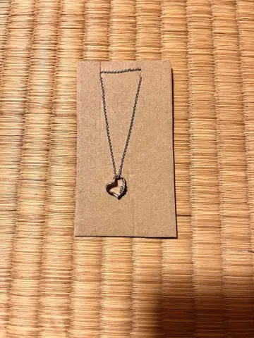 하트 모양 목걸이
