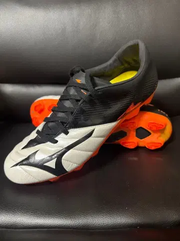 Mizuno Morelia 10 축구화