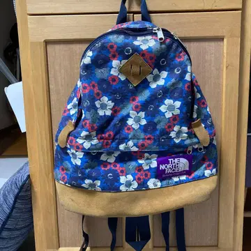THE NORTH FACE 꽃무늬 백팩