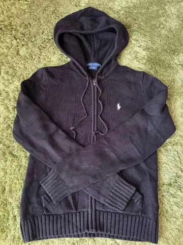 폴로 자수 장식 다크 그레이 니트 후드티