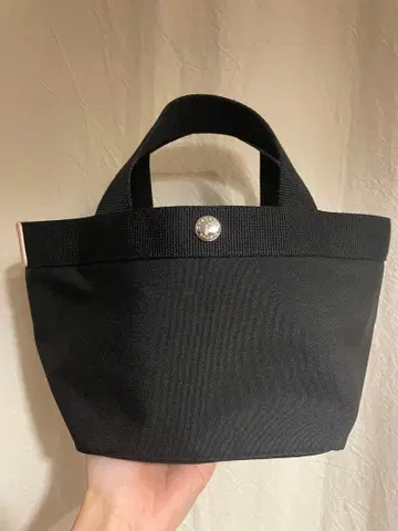 에르베샤 펠리에 노면점 한정판 느와르 x 느와르 x 드라제 택