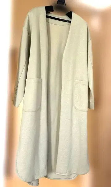 라이트 그린 롱 코트