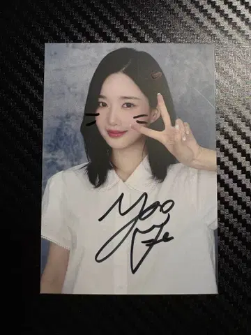 [ 한국 한정판 ] triples A LIVE 25 친필 사인 유영