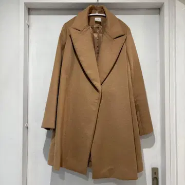 ELIN 플레어 코트 에린 카멜 beams