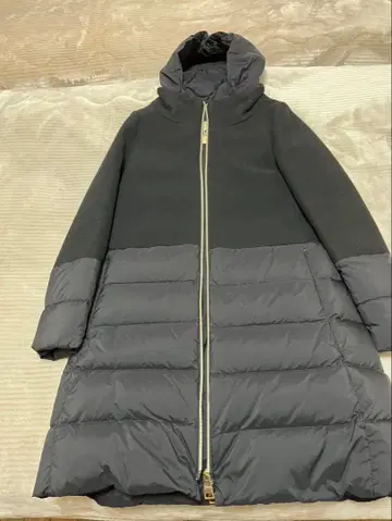 헬레노 후드 부착 롱 다운 자켓 그레이