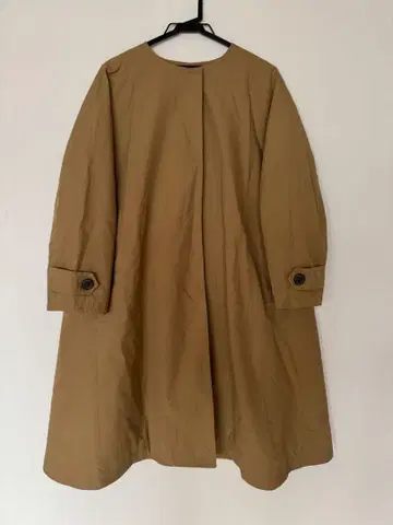 저널 스탠다드 코튼 나일론 플레어 코트 노카라