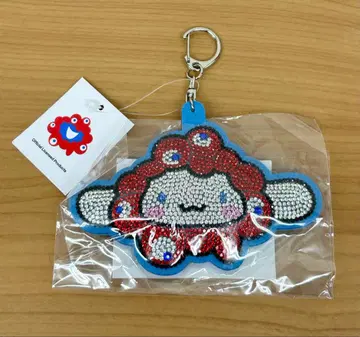 [새상품] 미야쿠미야쿠 산리오 키라키라 가죽 키링 시나몬 롤