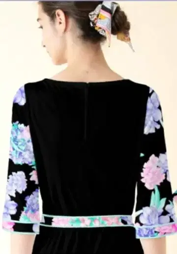 컨디션 최상 레오나르 칸칸 소재 원피스 넉넉한 40