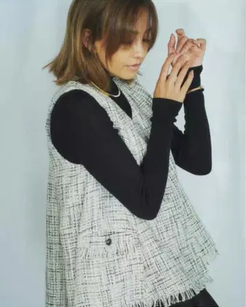 cadune 카와카미 모모코 콜라보 트위드 플레어 베스트 카듀네