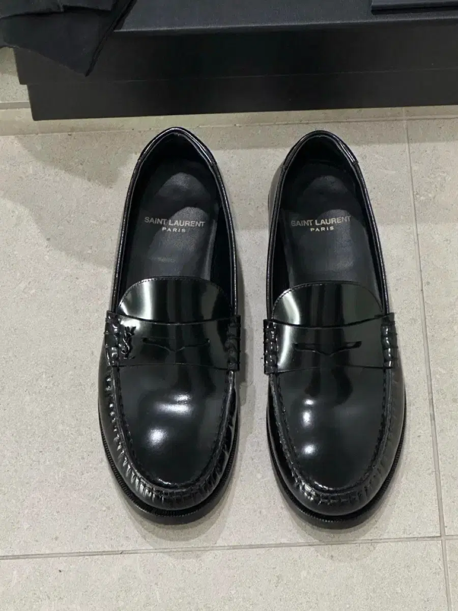 Saint Laurent loafers 38