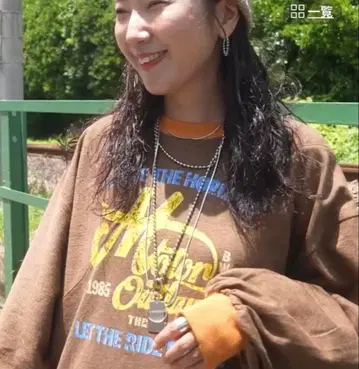 니코앤드be with MMisayo 리메이크 라이크 풀오버 브라운