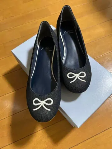 키타무라 블랙 플랫슈즈