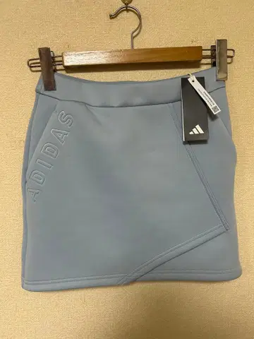 새상품 아디다스 골프 adidas 종이상자 스커트 S 사이즈