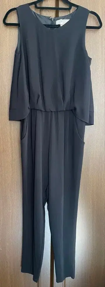 유나이티드 애로우즈 사이즈 36 올인원 블랙