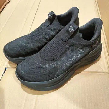 HOKA skyward laceless 28.5cm