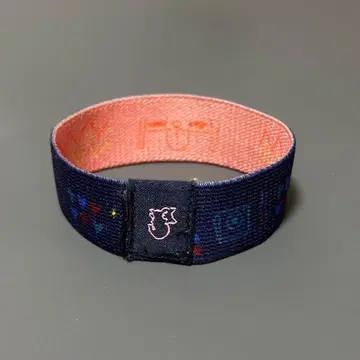 요네즈켄시 LOSER 고무 팔찌