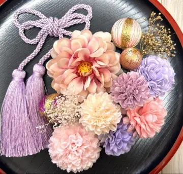 성인식 일본 의류 후리소데 시치고산 머리 장식