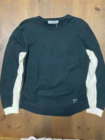 굿이나프 Resonate Speed Line 트레이닝복 2006년