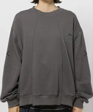 niko and [ VILLAINS ] 빌런즈 이번 시즌 풀오버 미사용품