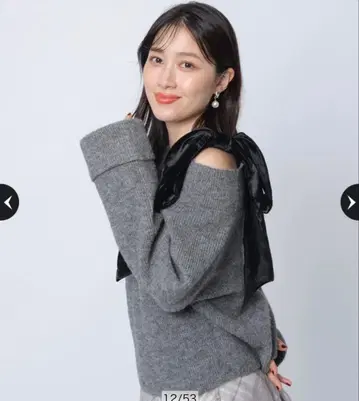 새상품 미사용품 택 포함 벨로아 리본 루즈핏 니트