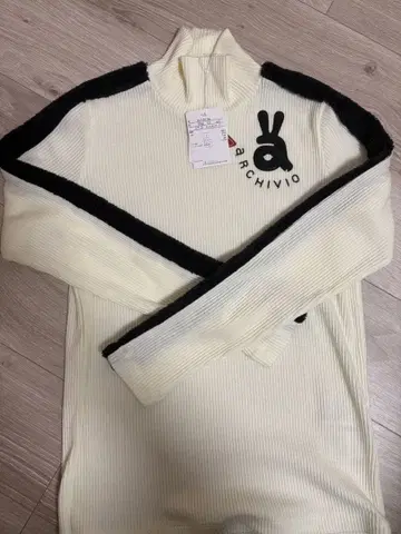 archivio 새상품 보아 라인 니트