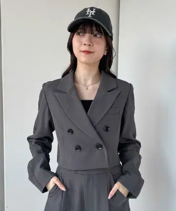 [택 포함 새상품] Heather 라인 레이스 숏 자켓