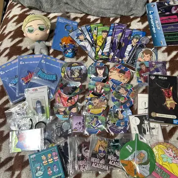 인기 애니메이션 캐릭터 굿즈 묶음 판매
