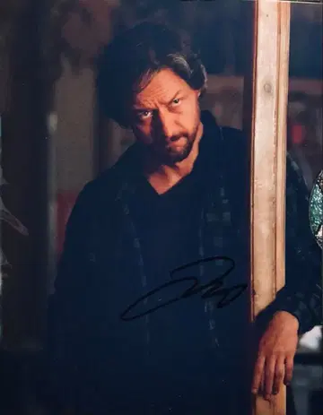 제임스 맥어보이 친필 사인 사진 X-MEN IT 원티드 g5