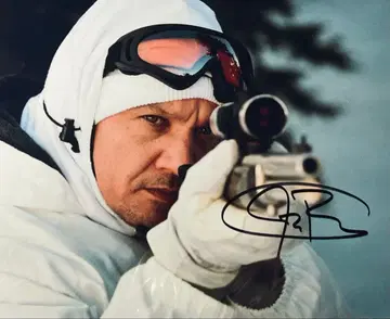 제레미 레너 친필 사인 포함 사진 어벤져스 i8