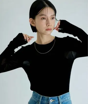 ADAM ET ROPE' 세탁 가능한 크루넥 플로키 프린트 풀오버