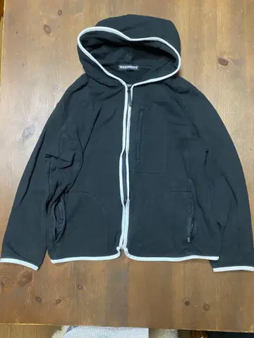 굿이너프 리조네이드 블랙 후드 부착 후드티