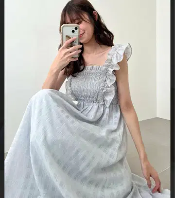 MAJESTIC LEGON 프릴 숄더 레이스업 원피스