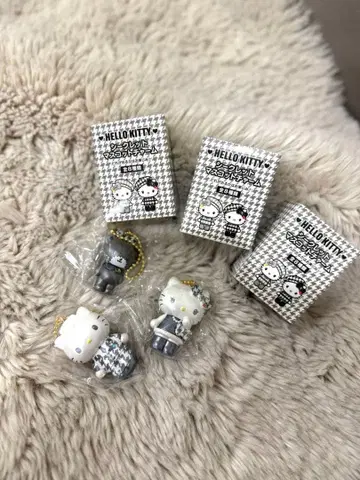 헬로키티 시크릿 마스코트 참 3개 세트