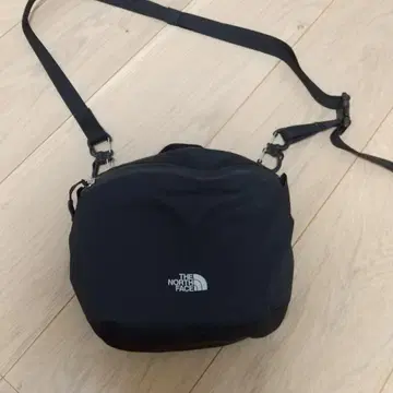 가격 인하 THE NORTH FACE 숄더백 사코슈 블랙 새상품급