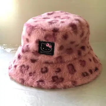 헬로 키티 버킷햇 아베일