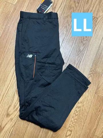 New Balance 육각형 퀼팅 팬츠 블랙