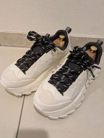 ZARA 청키 트레이너 ( CHUNKY TRAINERS ) 27cm