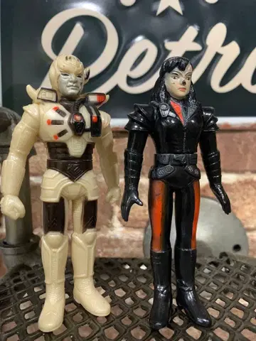 전격전대 체인지맨 길루크 사령관 부관 시마 2체 세트 1985