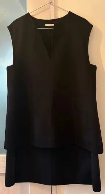 LE PHIL 루필 라이트 리버 블라우스 베스트