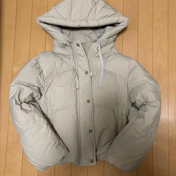 UNTITLED 후드 부착 다운 자켓 사이즈 2