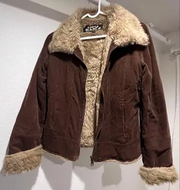 브라운 퍼 자켓