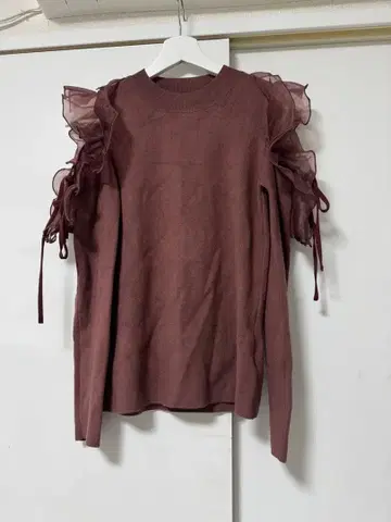 스나이델 프릴 슬리브 니트 풀오버 MOC