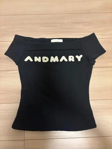 ANDMARY Mary logo tops